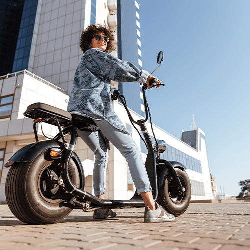 Vale a pena migrar para uma moto elétrica? Veja quanto custa carregar uma scooter por mês
